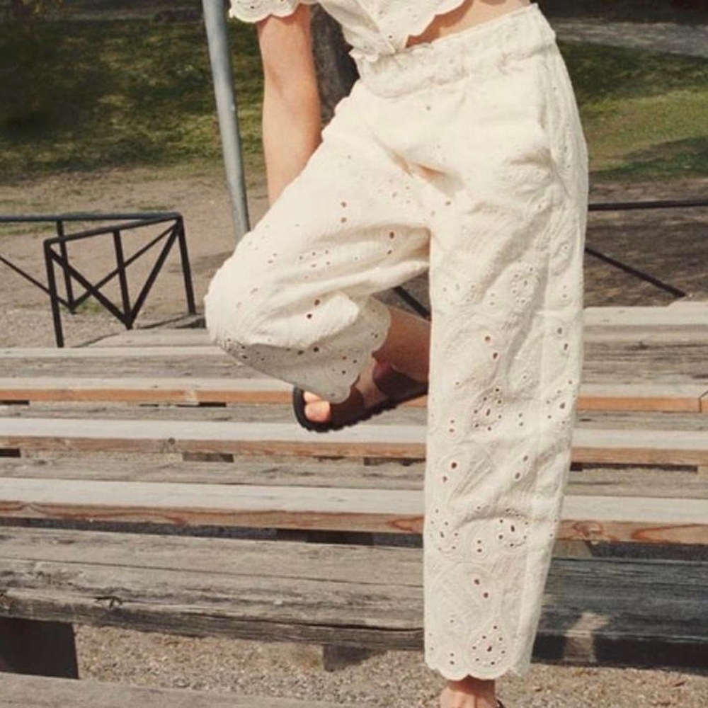 Zara Girls 13-14 Cream Eyelet Embroidered Scallop Hem Pants